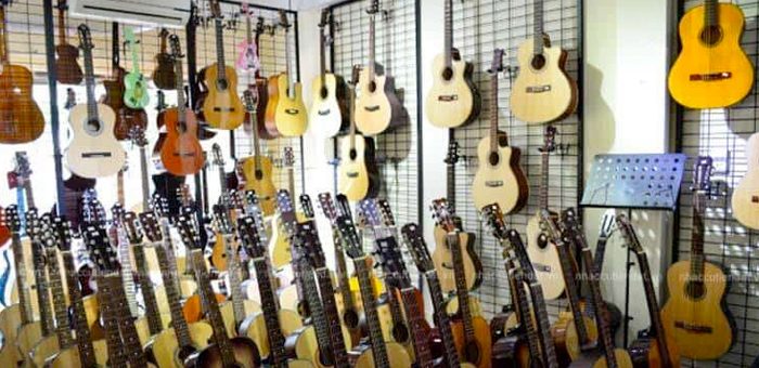 Nguồn hàng đàn guitar giá sỉ cho chủ shop kinh doanh